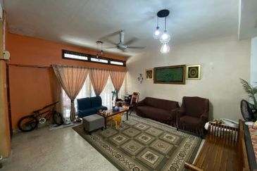 HUGE 24X80 ❗️FACING OPEN DOUBLE STOREY TERRACE SEKSYEN 6 SHAH ALAM FOR SALE 