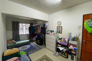 HUGE 24X80 ❗️FACING OPEN DOUBLE STOREY TERRACE SEKSYEN 6 SHAH ALAM FOR SALE 