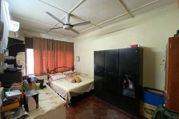 HUGE 24X80 ❗️FACING OPEN DOUBLE STOREY TERRACE SEKSYEN 6 SHAH ALAM FOR SALE 