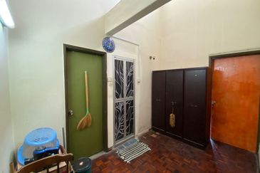 HUGE 24X80 ❗️FACING OPEN DOUBLE STOREY TERRACE SEKSYEN 6 SHAH ALAM FOR SALE 