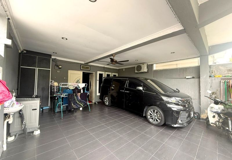 Taman Saujana Puchong