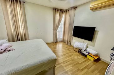 FACING OPEN❗️JALAN KAKI KE SURAU 3 Storey Zero Lot Bungalow Seksyen 4 Shah Alam FOR SALE 