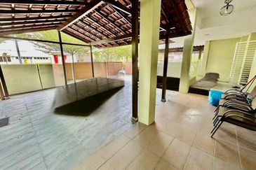 FACING OPEN❗️JALAN KAKI KE SURAU 3 Storey Zero Lot Bungalow Seksyen 4 Shah Alam FOR SALE 
