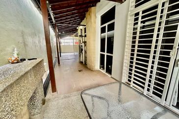 FACING OPEN❗️JALAN KAKI KE SURAU 3 Storey Zero Lot Bungalow Seksyen 4 Shah Alam FOR SALE 