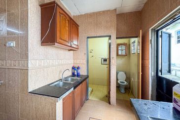 Taman Pinggiran Batu Caves