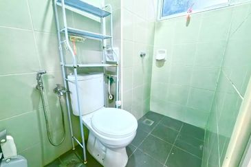 DAPUR EXTENDED❗️GUARDED 3 STOREY TERRACE AZALEA BUKIT RAHMAN PUTRA SUNGAI BULOH FOR SALE 