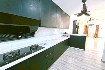 DAPUR EXTENDED❗️GUARDED 3 STOREY TERRACE AZALEA BUKIT RAHMAN PUTRA SUNGAI BULOH FOR SALE 