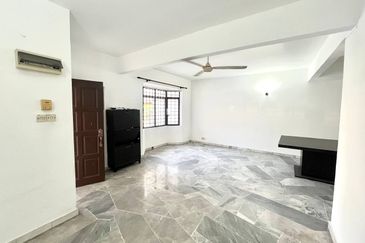 WELL MAINTAINED❗️22X75 DOUBLE STOREY TERRACE TAMAN BUKIT ANGSANA CHERAS KUALA LUMPUR 
