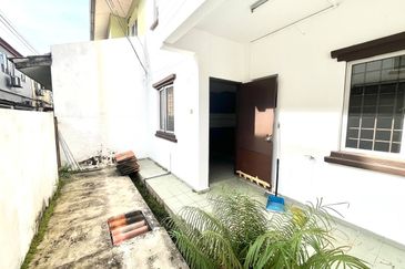 WELL MAINTAINED❗️22X75 DOUBLE STOREY TERRACE TAMAN BUKIT ANGSANA CHERAS KUALA LUMPUR 