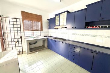 WELL MAINTAINED❗️22X75 DOUBLE STOREY TERRACE TAMAN BUKIT ANGSANA CHERAS KUALA LUMPUR 