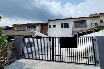 FULLY RENOVATED❗️DOUBLE STOREY TERRACE JALAN BAKAWALI BUKIT SENTOSA RAWANG FOR SALE 