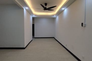 FULLY RENOVATED❗️DOUBLE STOREY TERRACE JALAN BAKAWALI BUKIT SENTOSA RAWANG FOR SALE 