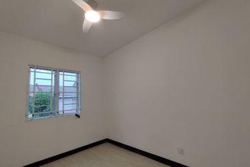 FULLY RENOVATED❗️DOUBLE STOREY TERRACE JALAN BAKAWALI BUKIT SENTOSA RAWANG FOR SALE 