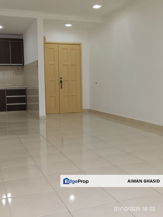 LOW LEVEL❗️FLEXIBLE BOOKING BALCONY VIEW MASJID KRISTAL HEIGHTS SEKSYEN 7 NEAR UITM SHAH ALAM FOR SALE , Selangor, Shah Alam