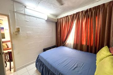 Flat PKNS AU3 (Blok 1 - 6)