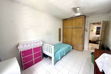 Flat PKNS AU3 (Blok 1 - 6)