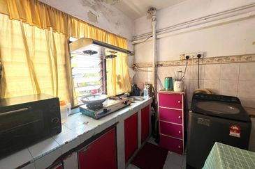 Flat PKNS AU3 (Blok 1 - 6)