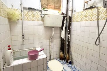 Flat PKNS AU3 (Blok 1 - 6)