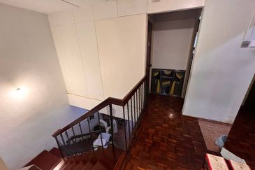 Jalan Taman Melawati