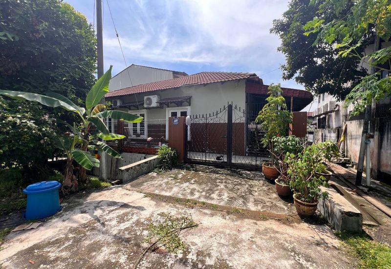 Jalan Taman Melawati