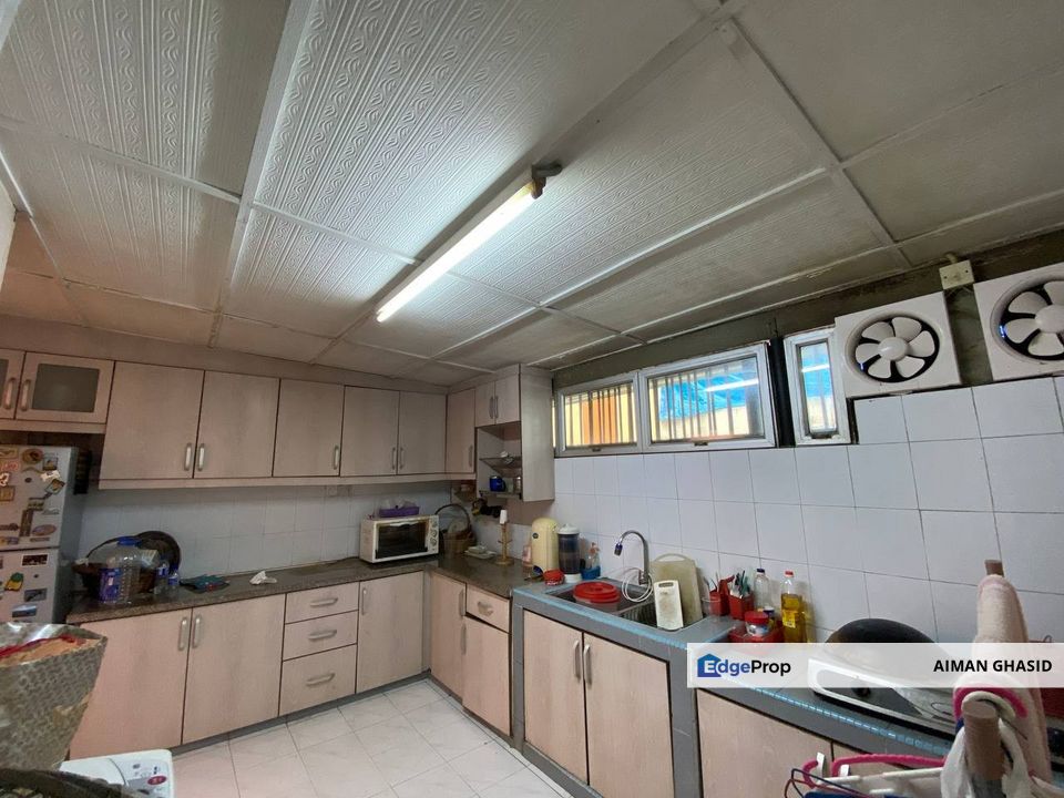 FACING SIDE HOUSE❗️EXTRA PARKING DOUBLE STOREY TERRACE SEKSYEN 8 SHAH ALAM FOR SALE , Selangor, Shah Alam