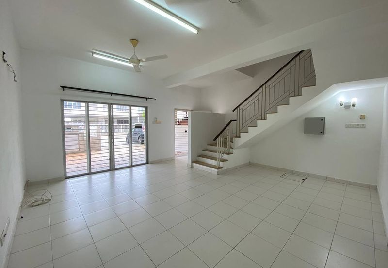 Saron @Bandar Bukit Raja