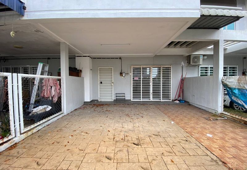 Saron @Bandar Bukit Raja