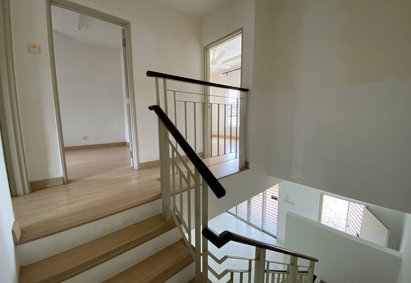 Saron @Bandar Bukit Raja