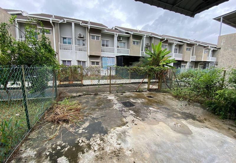 Saron @Bandar Bukit Raja