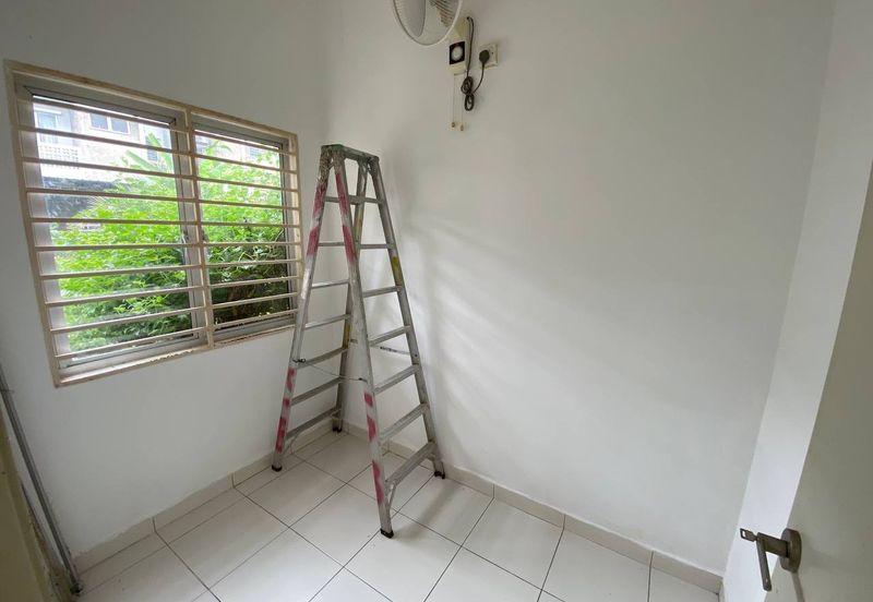 Saron @Bandar Bukit Raja