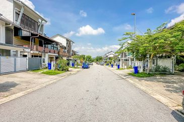 Ivy Terrace & Clover Park Denai Alam