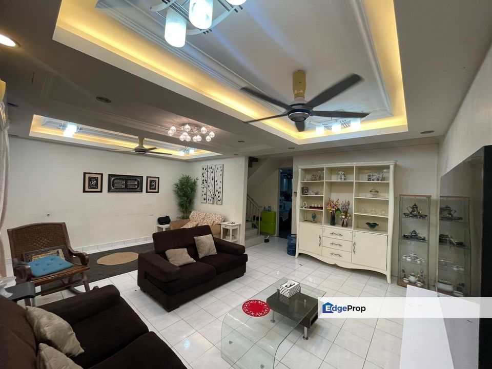 Seksyen 7 Jalan Turmalin Shah Alam, 22' x 75' Extended Kitchen | Double Storey Terrace FOR SALE! - RM710k, Selangor, Shah Alam