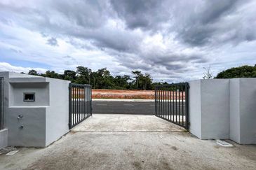 J1 Residence @ Jenderam