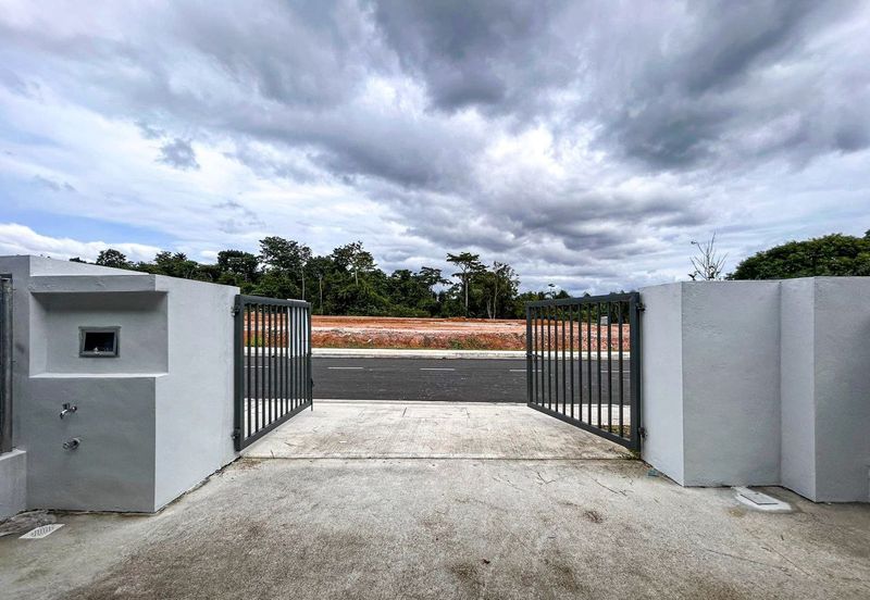 J1 Residence @ Jenderam