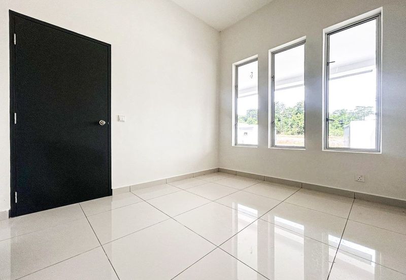 J1 Residence @ Jenderam