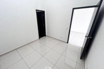 J1 Residence @ Jenderam