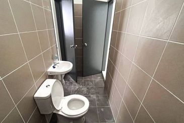 J1 Residence @ Jenderam