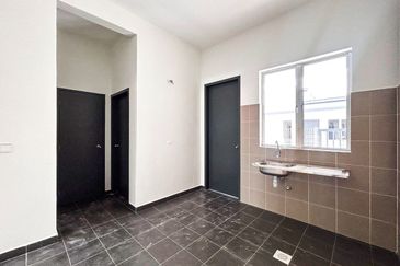 J1 Residence @ Jenderam