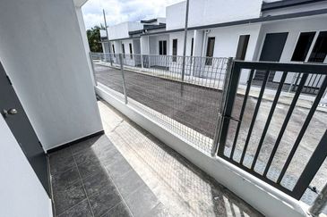 J1 Residence @ Jenderam