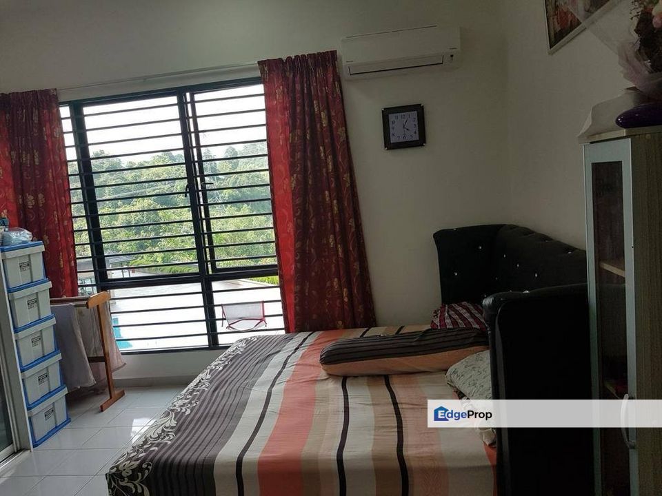 V-Residensi @ Selayang Heights Selayang Batu Caves, Cheapest Renovated Unit | Service Apartment FOR SALE! - RM370k , Selangor, Selayang
