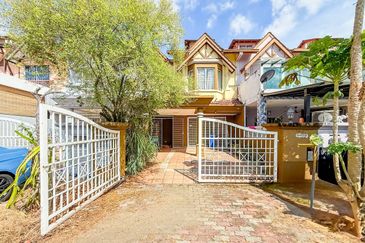 Taman Bukit Subang Freehold 5 Minit ke Elmina Lakeside Mall | Double Storey Terrace @ Denai Alam Shah Alam FOR SALE! - RM580k 