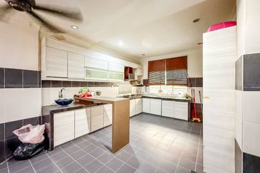 Taman Bukit Subang Freehold 5 Minit ke Elmina Lakeside Mall | Double Storey Terrace @ Denai Alam Shah Alam FOR SALE! - RM580k 