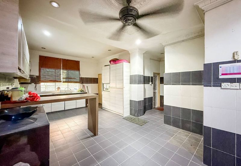 Taman Bukit Subang Freehold 5 Minit ke Elmina Lakeside Mall | Double Storey Terrace @ Denai Alam Shah Alam FOR SALE! - RM580k 