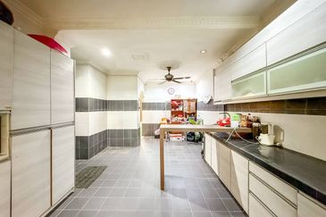 Taman Bukit Subang Freehold 5 Minit ke Elmina Lakeside Mall | Double Storey Terrace @ Denai Alam Shah Alam FOR SALE! - RM580k 