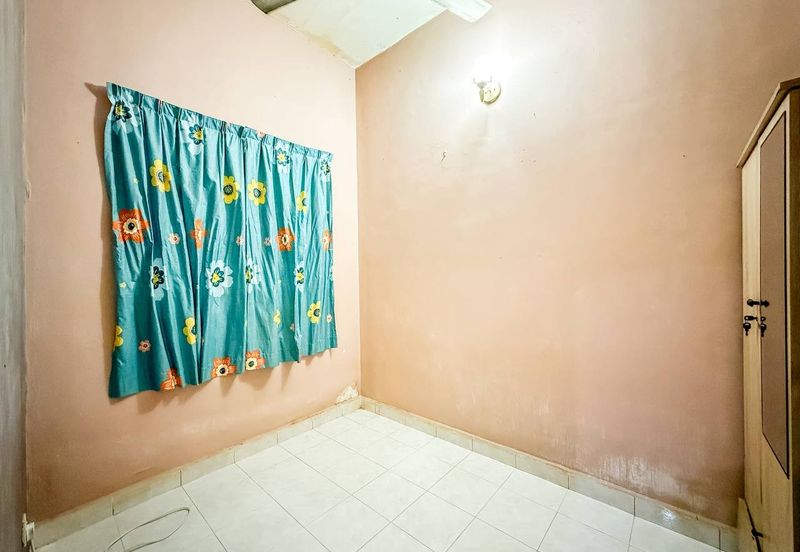 Taman Bukit Subang Freehold 5 Minit ke Elmina Lakeside Mall | Double Storey Terrace @ Denai Alam Shah Alam FOR SALE! - RM580k 