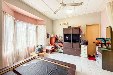 Taman Bukit Subang Freehold 5 Minit ke Elmina Lakeside Mall | Double Storey Terrace @ Denai Alam Shah Alam FOR SALE! - RM580k 