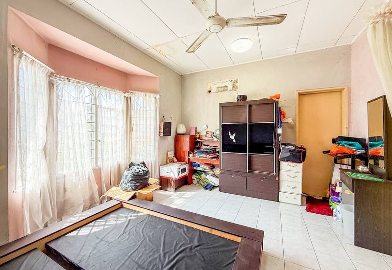 Taman Bukit Subang Freehold 5 Minit ke Elmina Lakeside Mall | Double Storey Terrace @ Denai Alam Shah Alam FOR SALE! - RM580k 