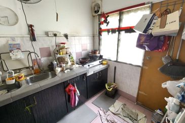 Seksyen 5 Bandar Baru Bangi Selangor, Paling Murah Boleh 100% Loan | Double Storey Terrace FOR SALE! - RM430k