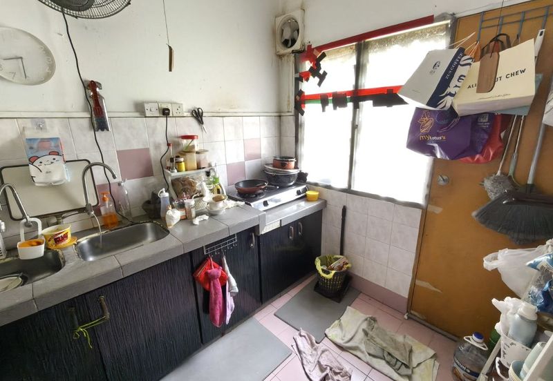 Seksyen 5 Bandar Baru Bangi Selangor, Paling Murah Boleh 100% Loan | Double Storey Terrace FOR SALE! - RM430k