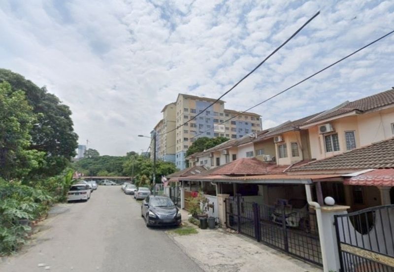 Seksyen 5 Bandar Baru Bangi Selangor, Paling Murah Boleh 100% Loan | Double Storey Terrace FOR SALE! - RM430k
